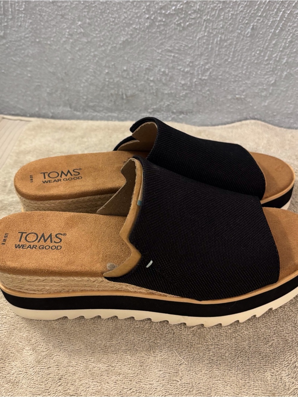 TOMS Black Tan Slide Platform Sandals Diana Mules SZ 8 CloudBound Foam Insoles